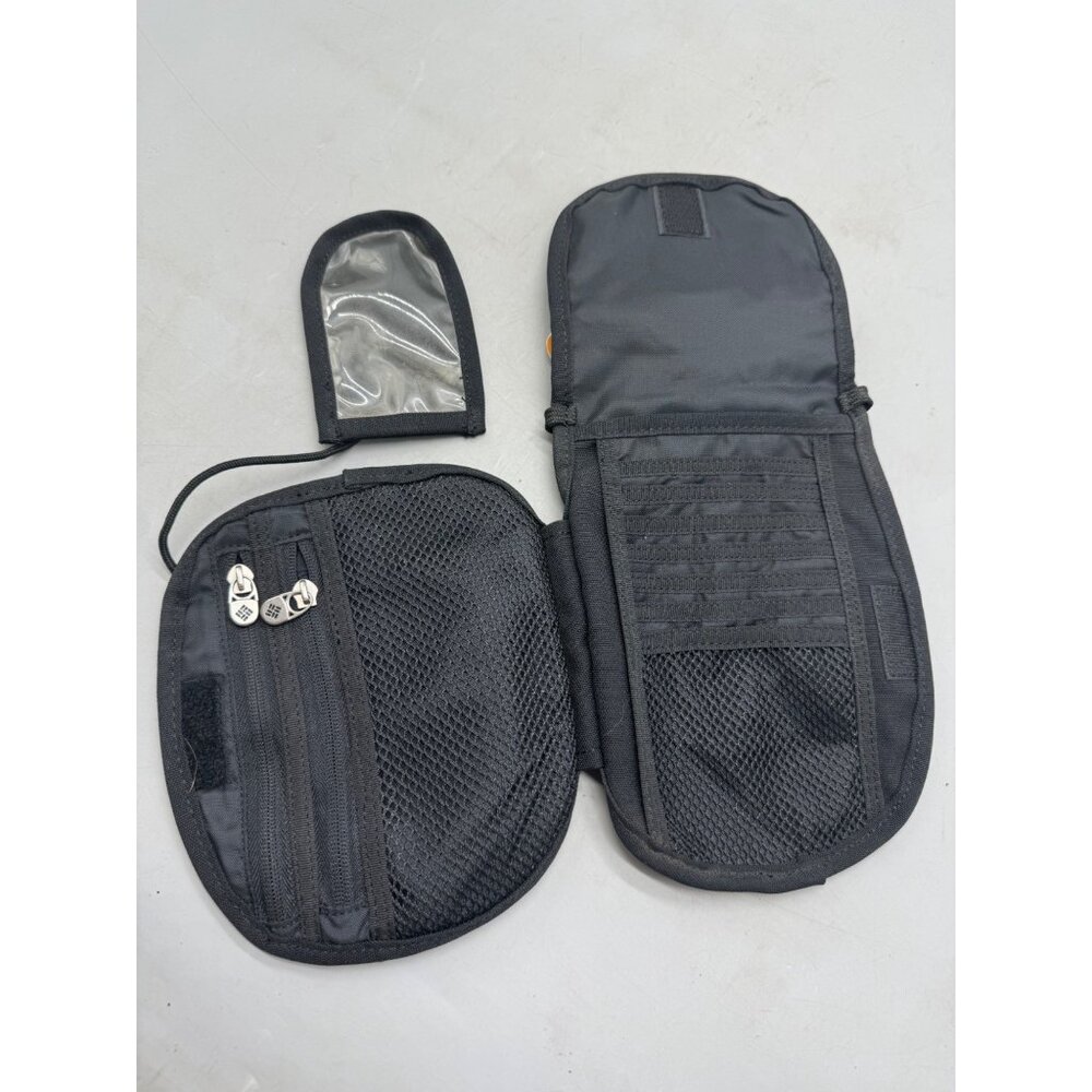 Columbia Sportswear Zipper Pouch Black & Red Nylon Travel & Outdoor Bag READ NEW - Picture 4 of 7